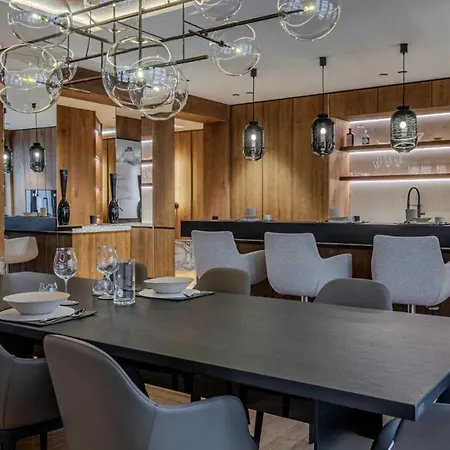 Heart Of St. Moritz’s Pedestrian Center Apartment St. Moritz